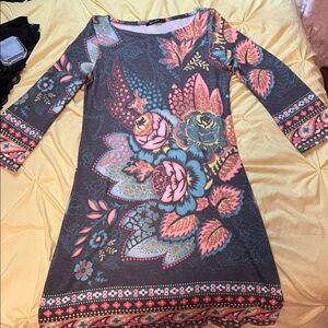 Nally & Millie Hippy Style Floral Long Sleeve Dress in Gray and Pink